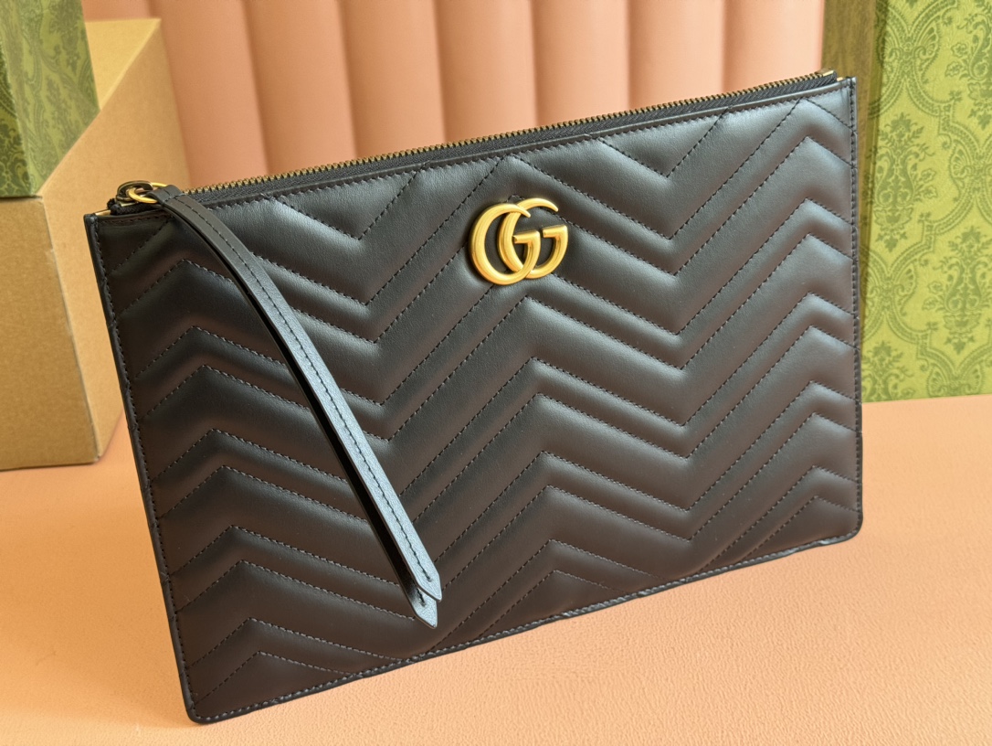 Gucci Clutch Bags